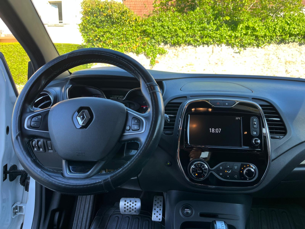 Renault Captur — 10
