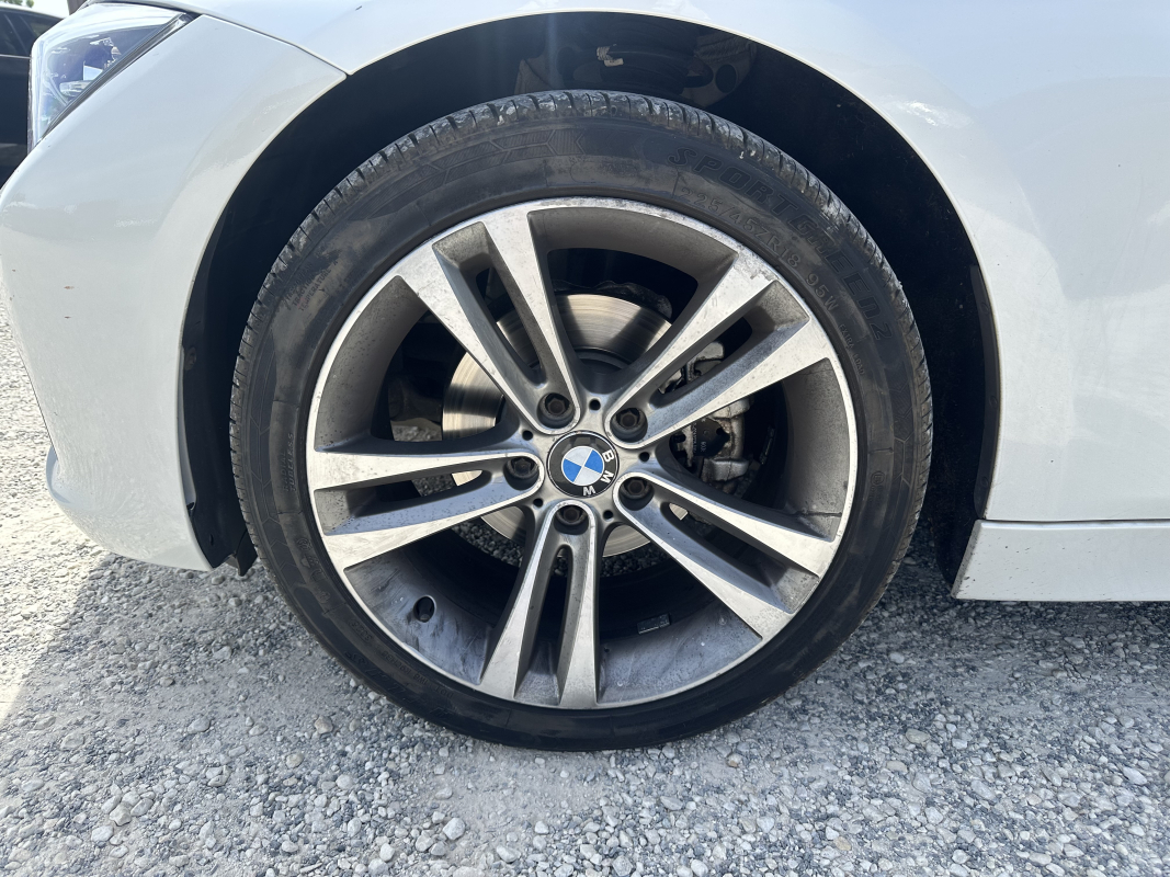Bmw Série 3 — 27
