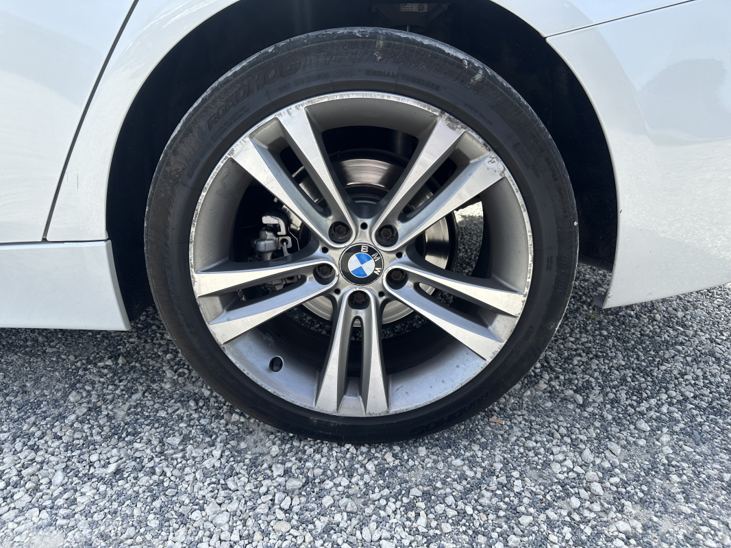 Bmw Série 3 — 30