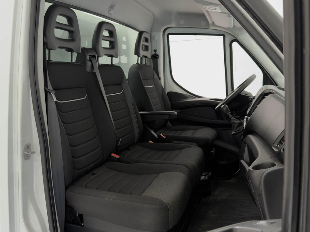Iveco 35 — 11