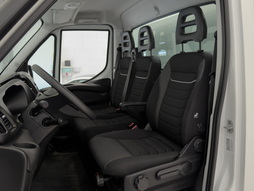 Iveco 35 — 18