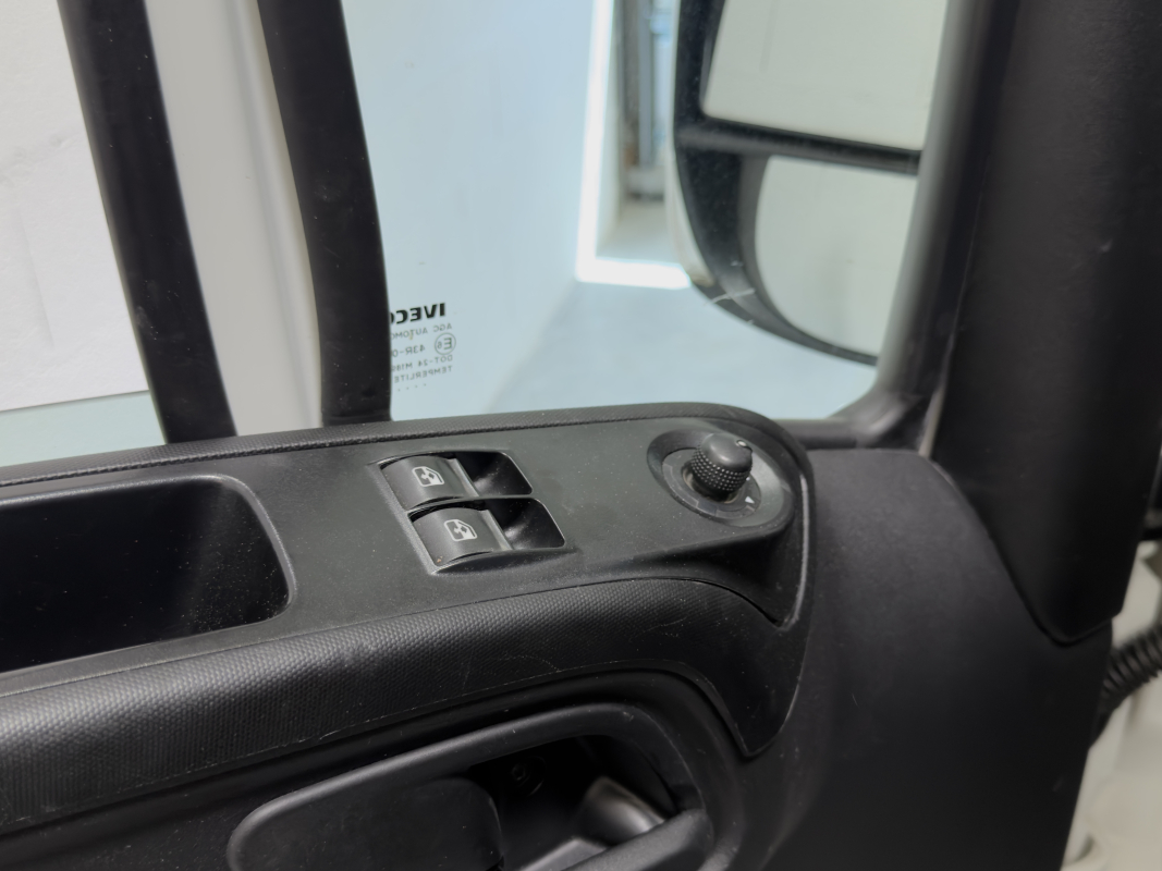 Iveco 35 — 30