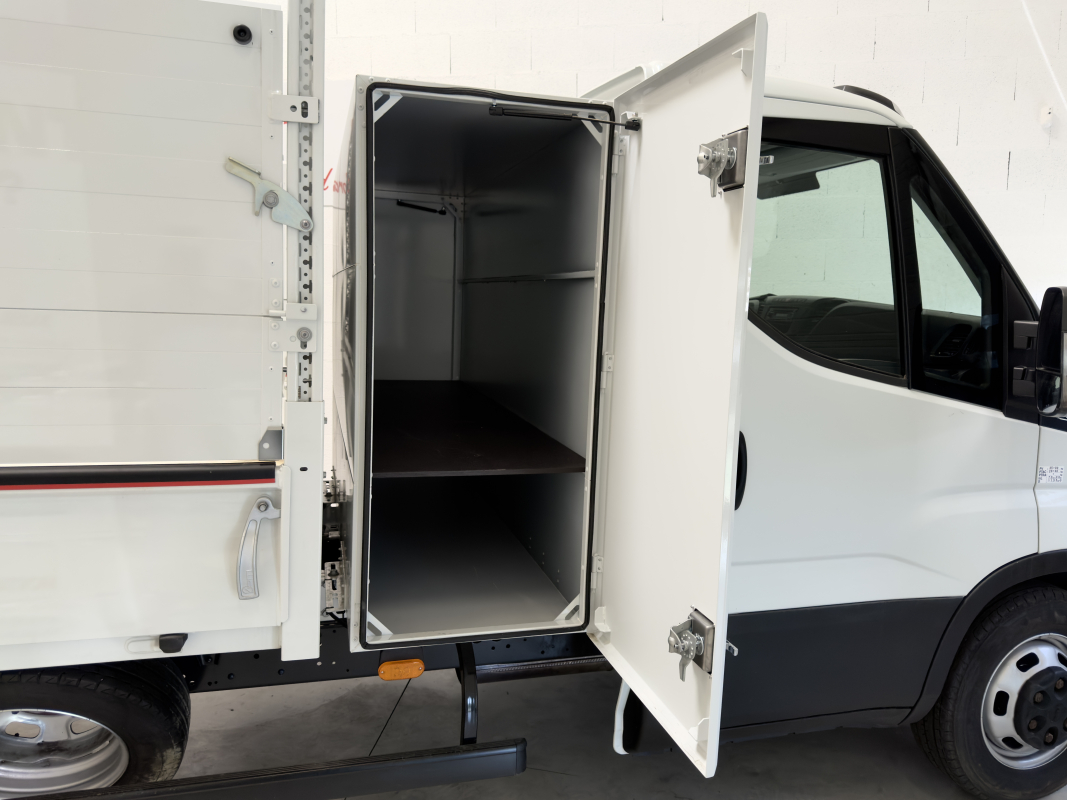 Iveco 35 — 35