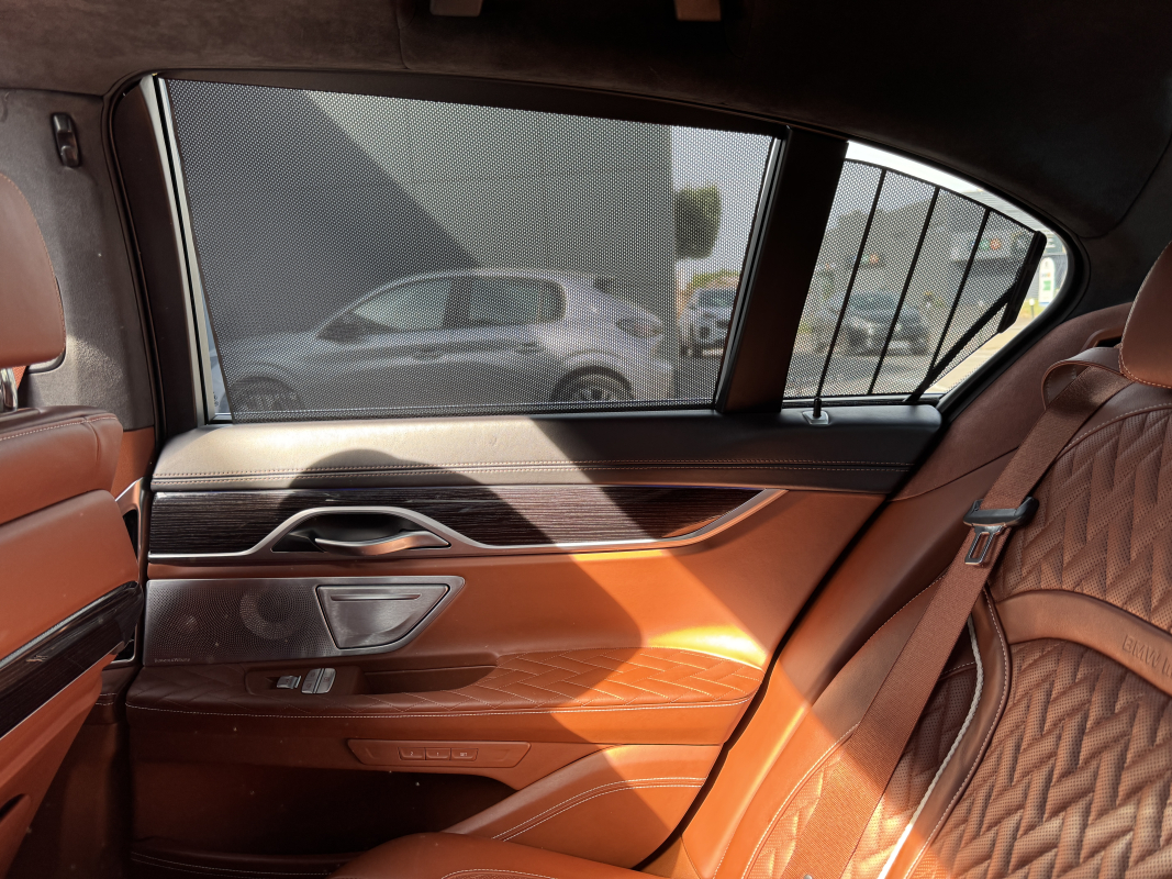 Bmw Série 7 — 24