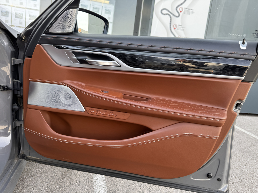 Bmw Série 7 — 20