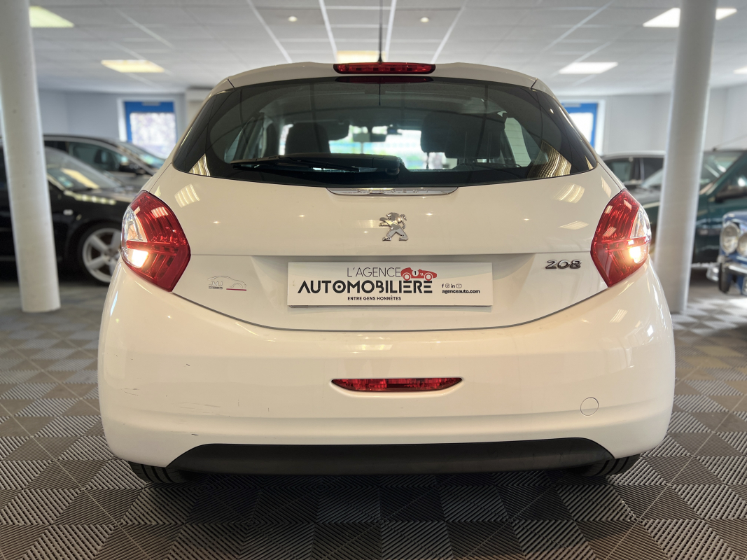 Peugeot 208 — 22