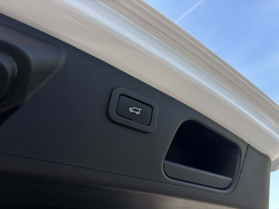 Jaguar E-Pace — 24
