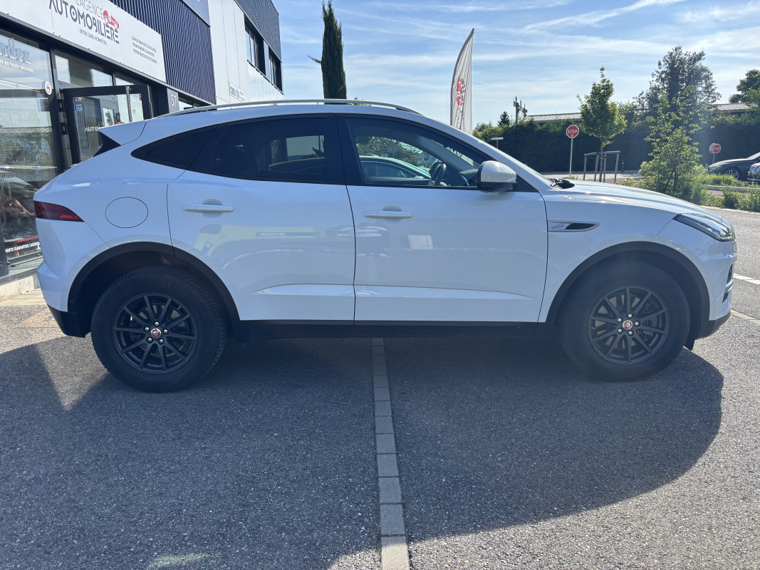 Jaguar E-Pace — 8