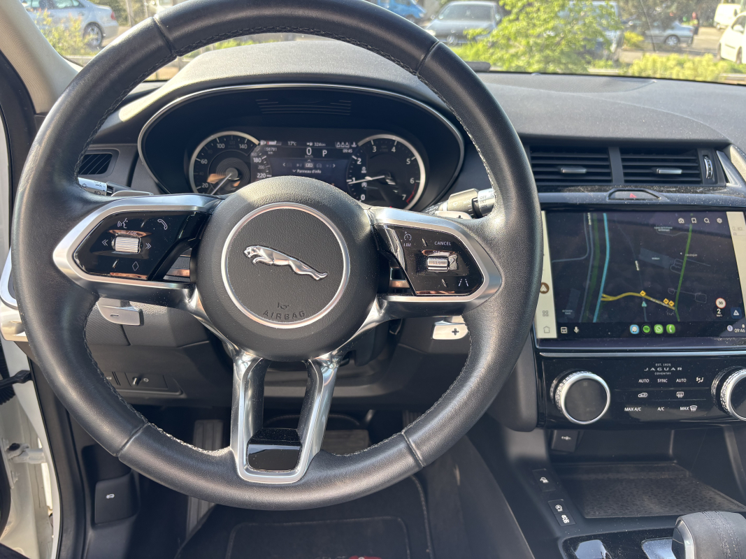 Jaguar E-Pace — 14
