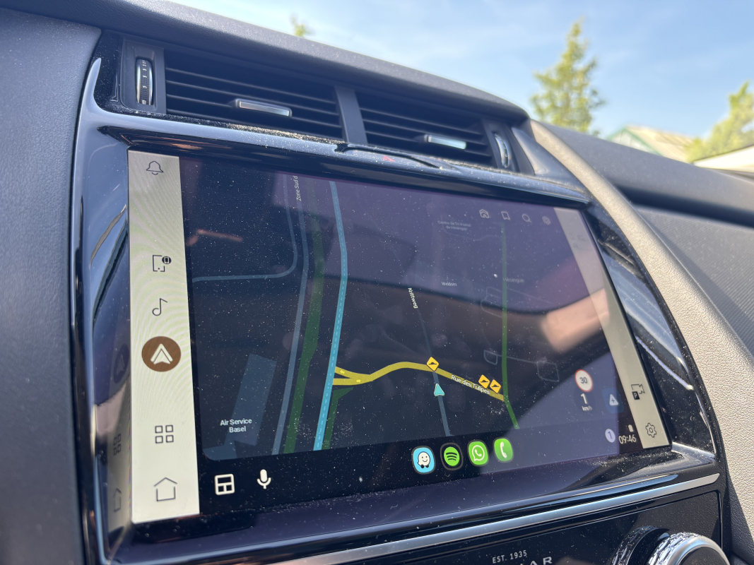 Jaguar E-Pace — 16