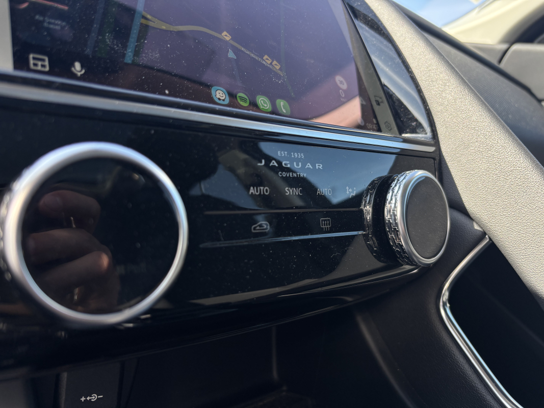 Jaguar E-Pace — 18