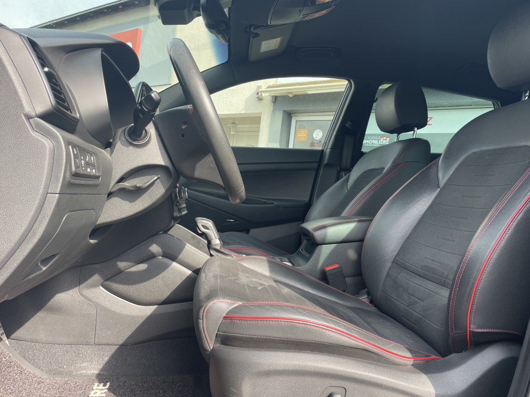 Hyundai Tucson — 12