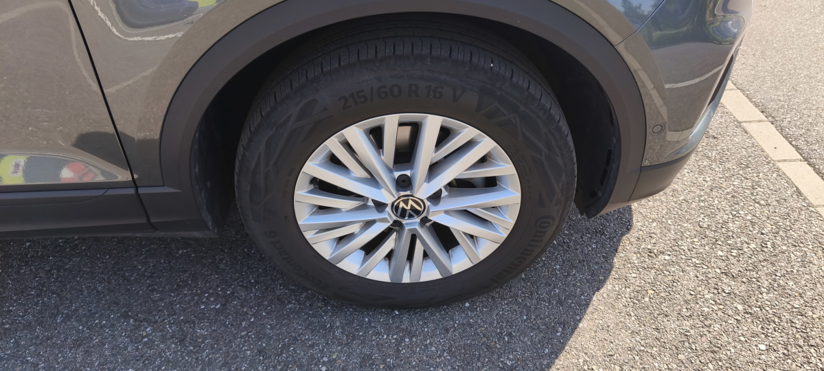 Volkswagen T-roc — 30