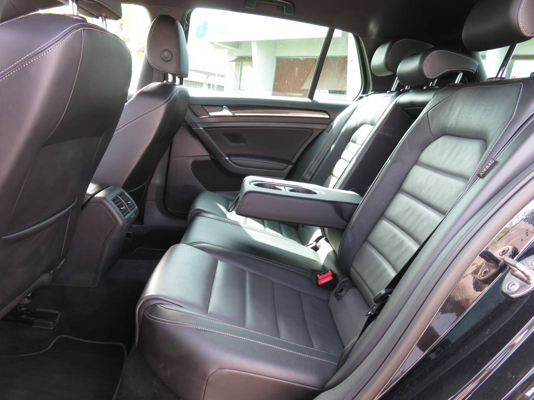 Volkswagen Golf — 13