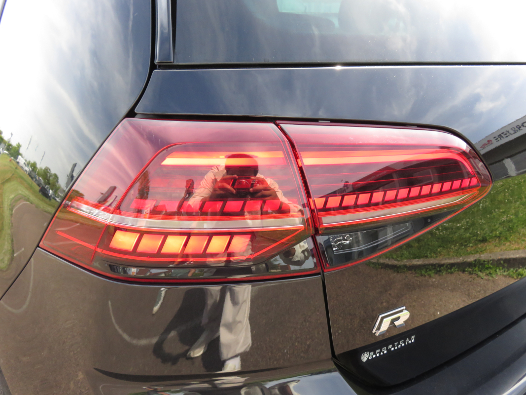 Volkswagen Golf — 34