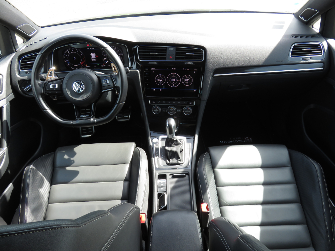 Volkswagen Golf — 11