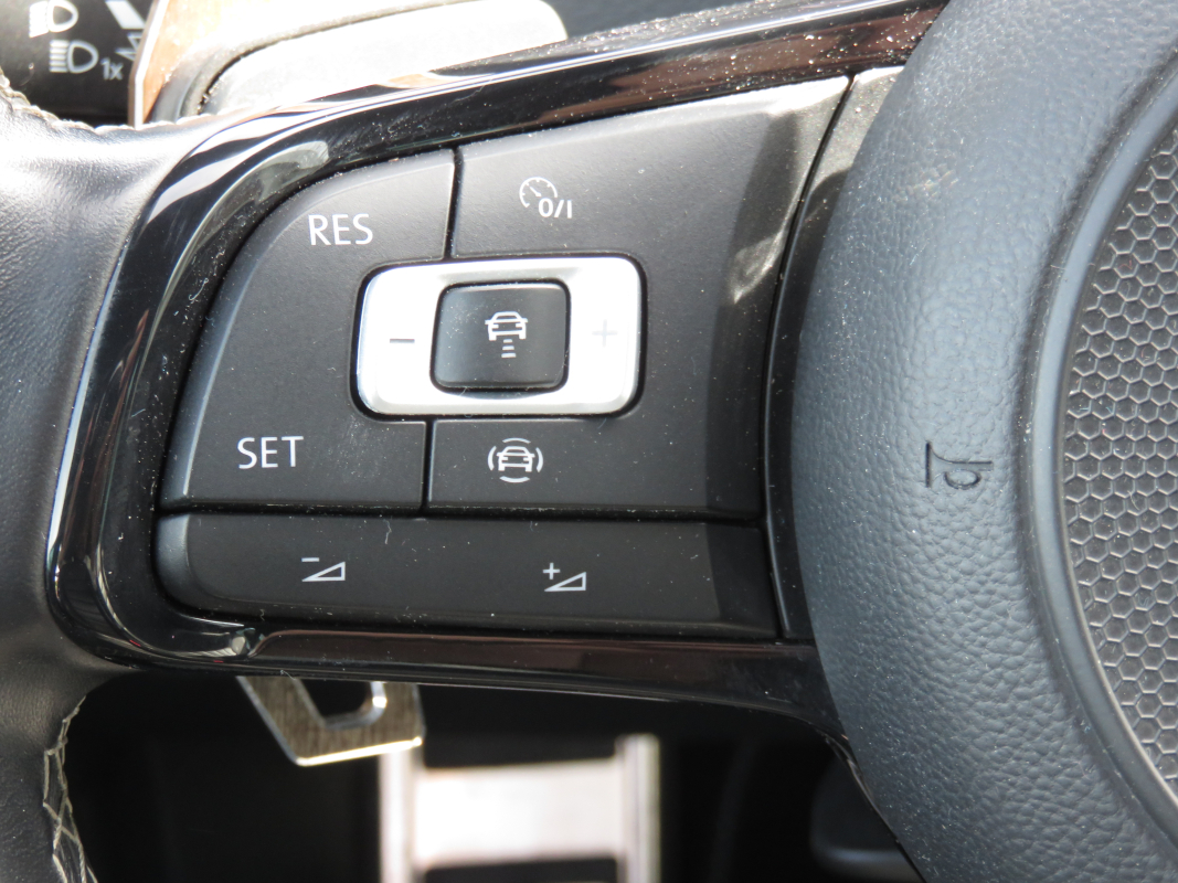 Volkswagen Golf — 18
