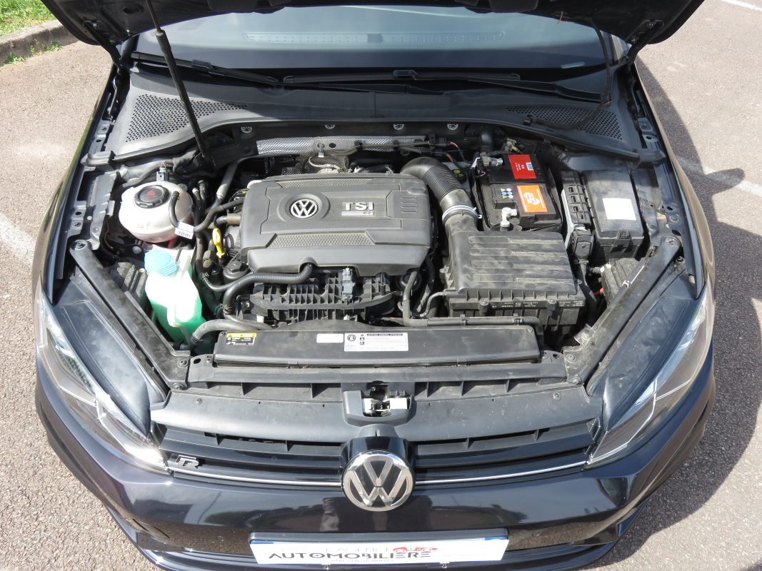 Volkswagen Golf — 31