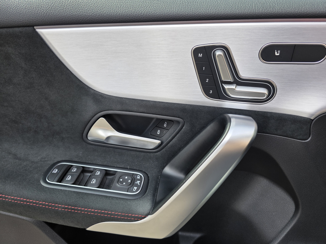 Mercedes Classe A — 19