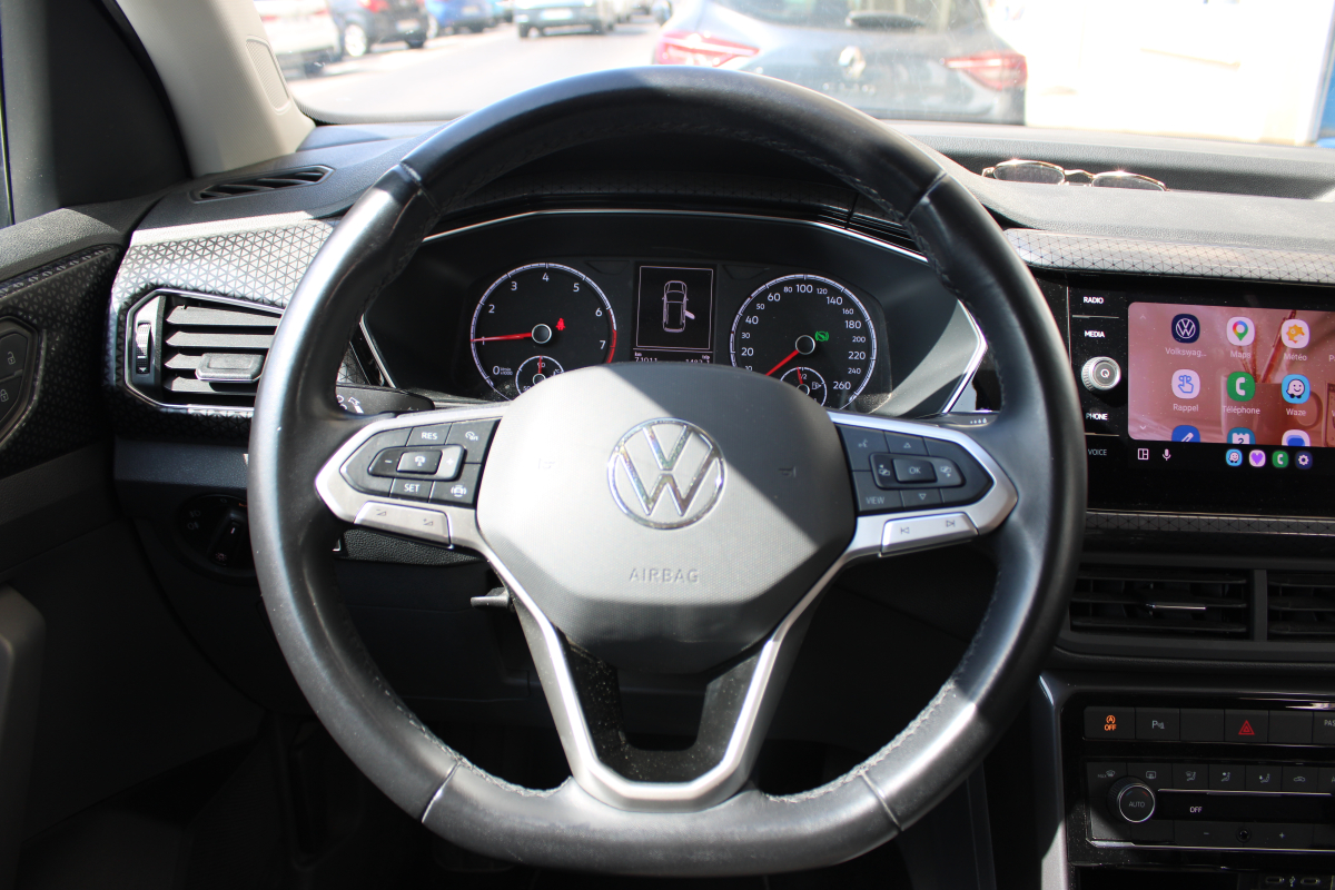 Volkswagen T-Cross — 15