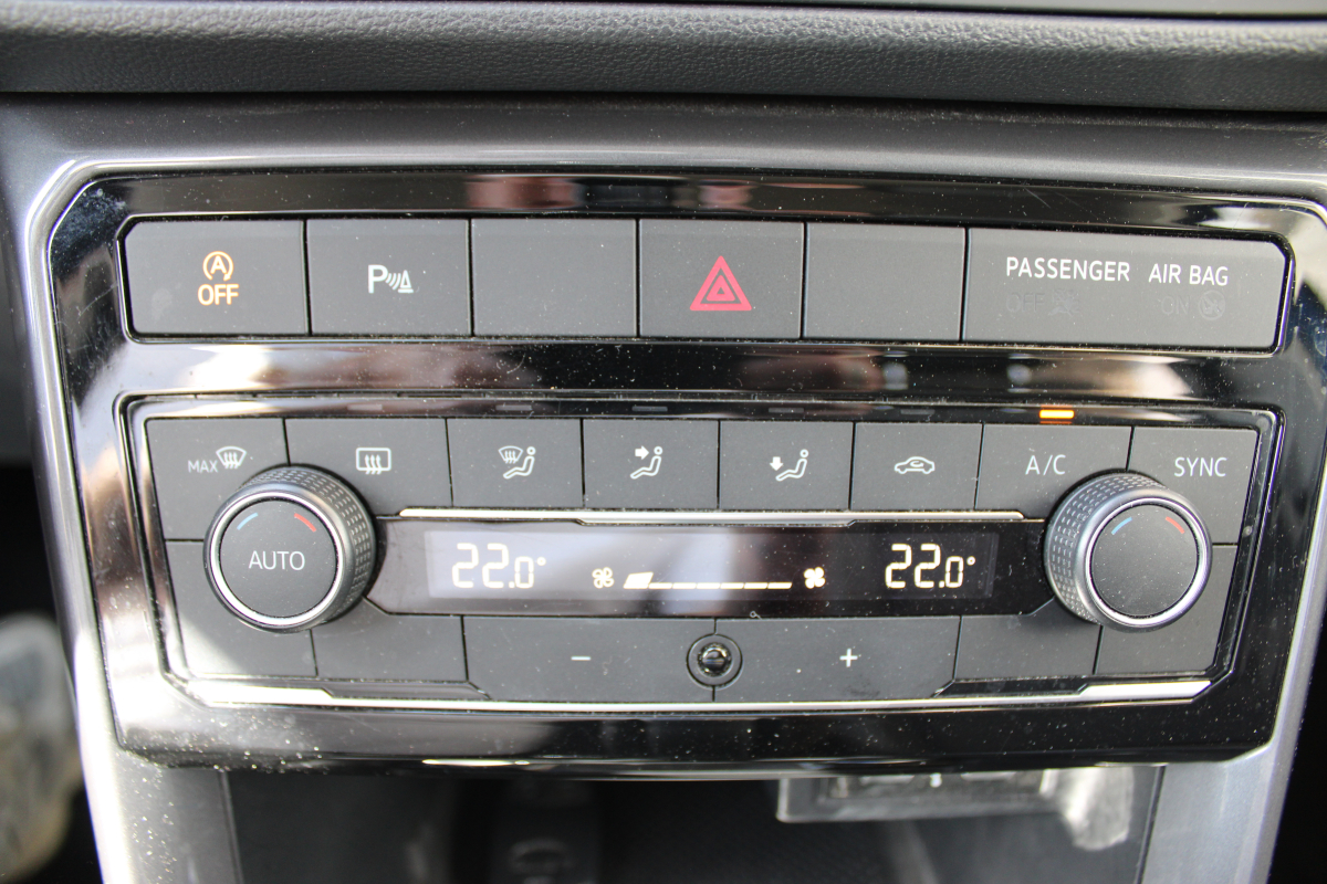 Volkswagen T-Cross — 19