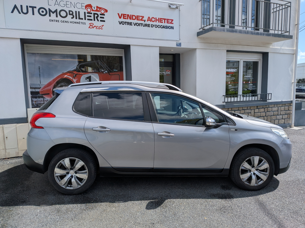 Peugeot 2008 — 3