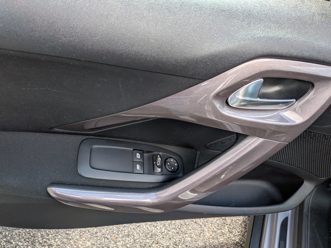 Peugeot 2008 — 13
