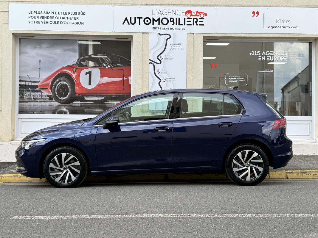 Volkswagen Golf — 7