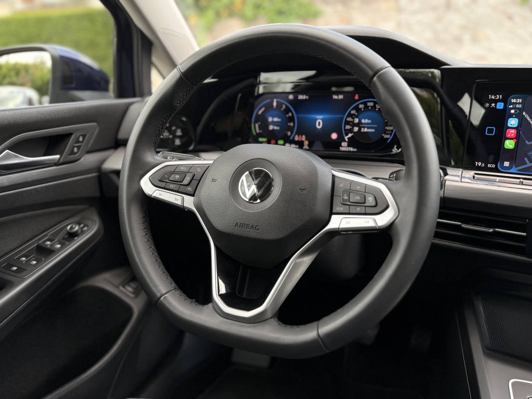 Volkswagen Golf — 16