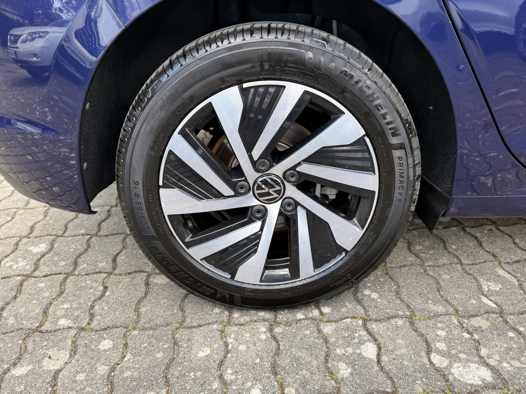 Volkswagen Golf — 19