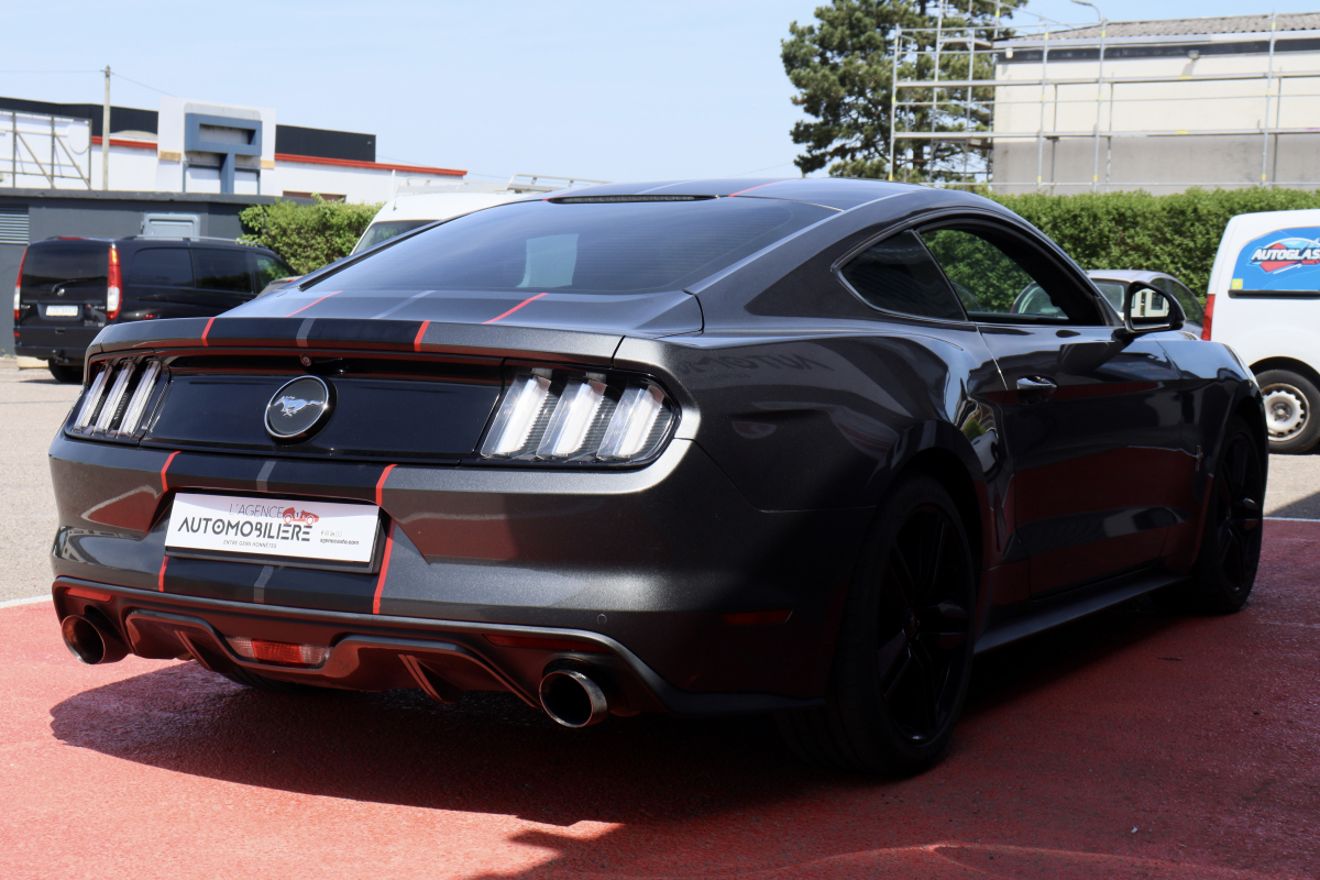 Ford Mustang — 5