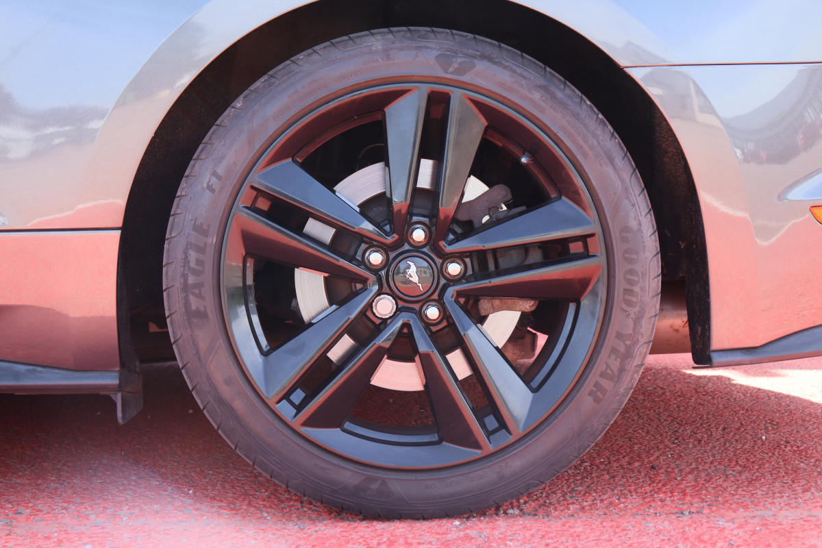 Ford Mustang — 27