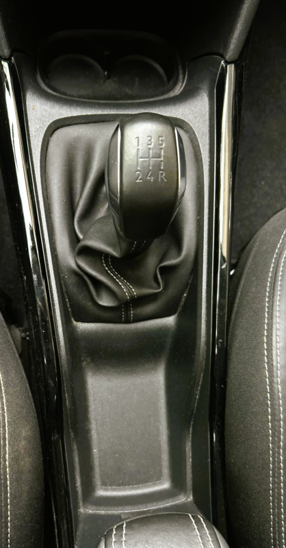 Peugeot Peugeot 2008 — 16