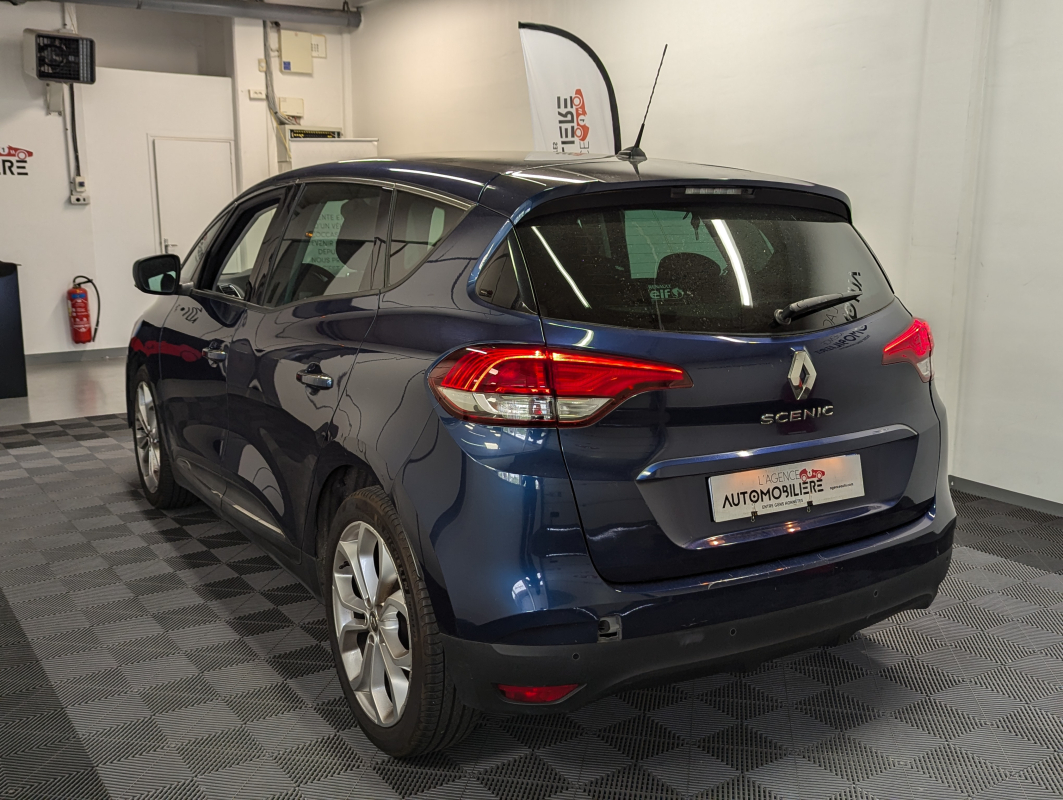 Renault Scenic — 4