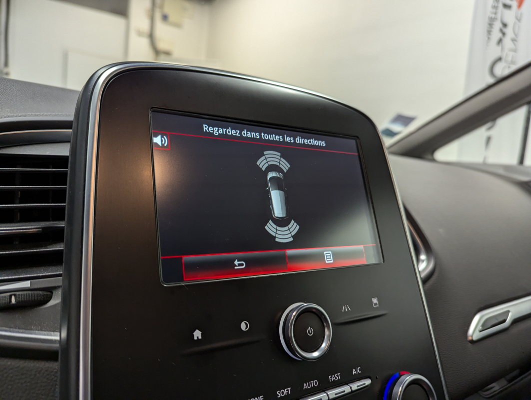 Renault Scenic — 17