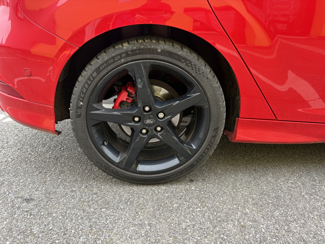 Ford Focus — 19