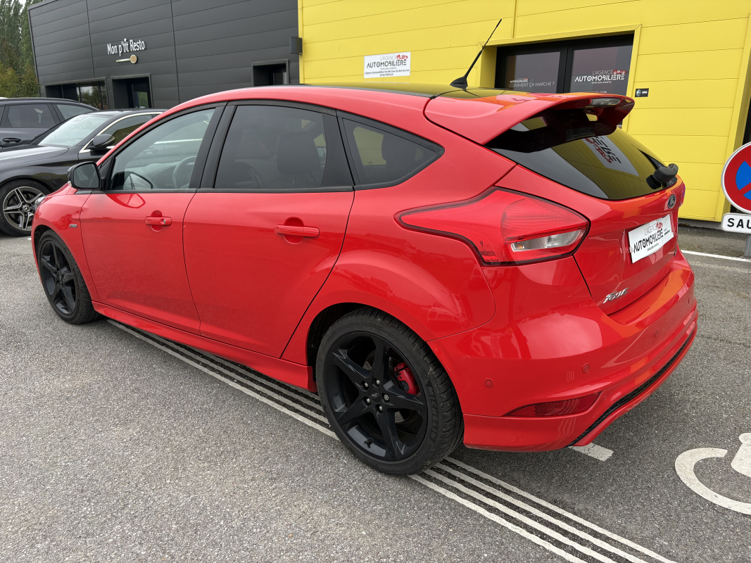 Ford Focus — 8