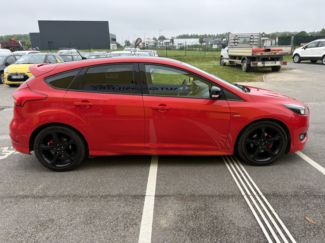 Ford Focus — 5