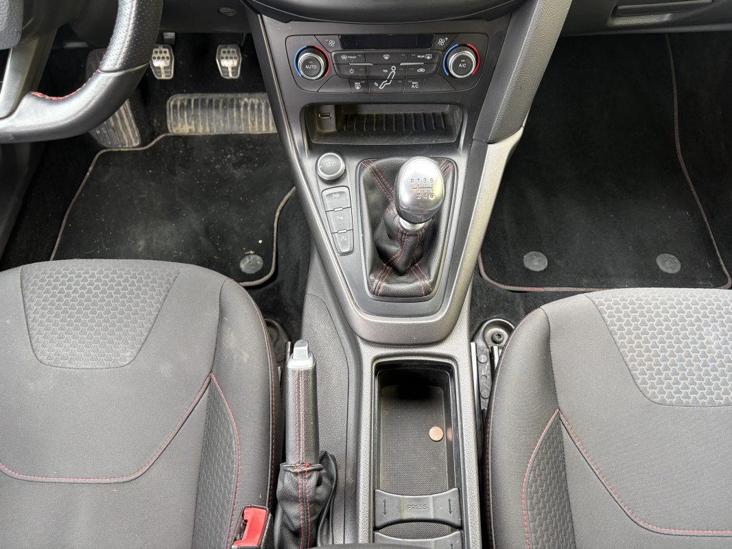 Ford Focus — 15
