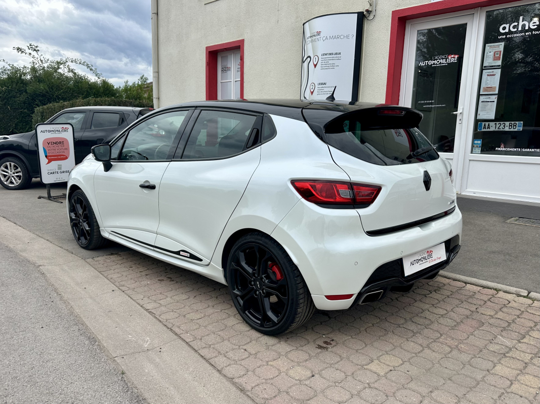 Renault Clio — 7