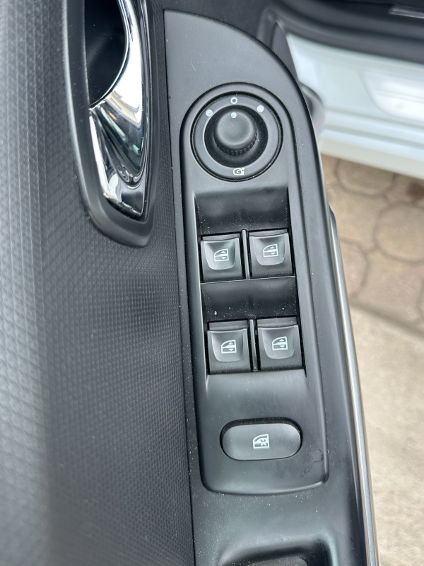 Renault Clio — 31