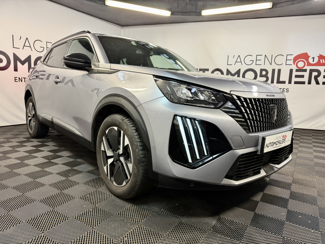 Peugeot 2008 — 3