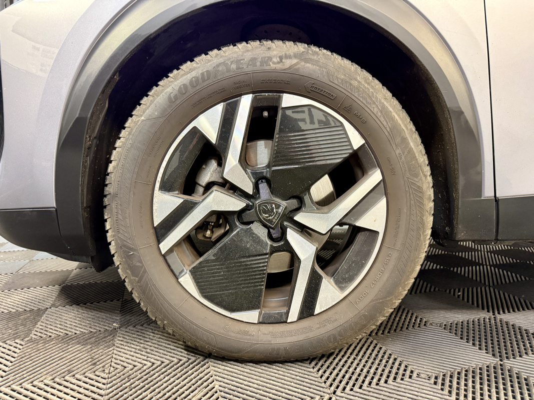 Peugeot 2008 — 9