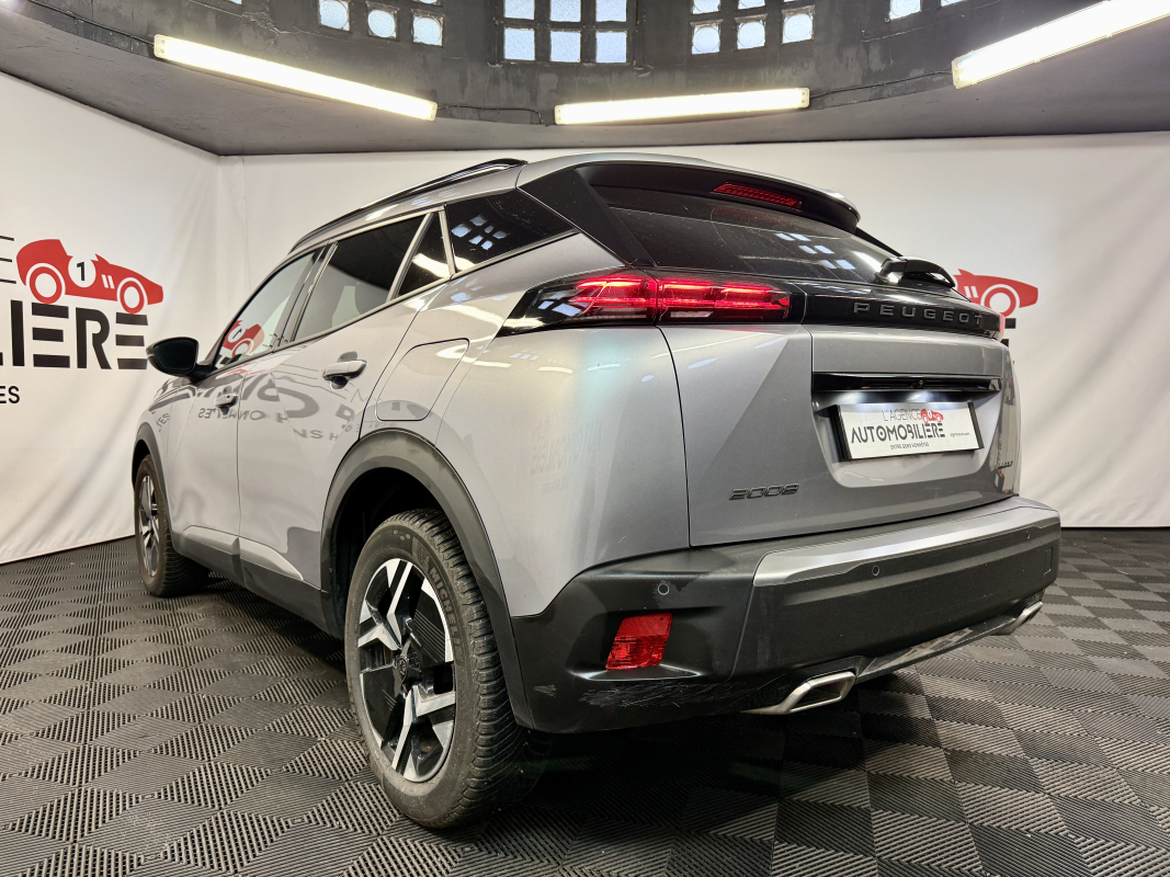 Peugeot 2008 — 7