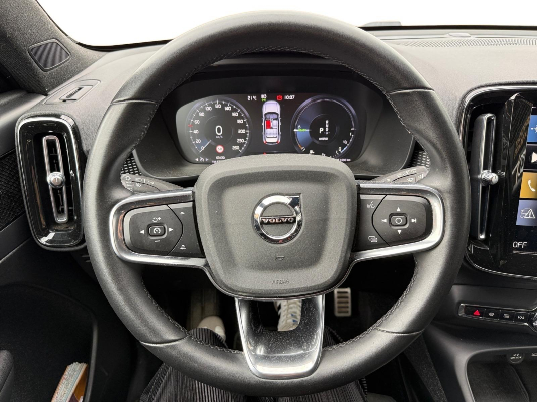 Volvo VOLVO XC40 — 15