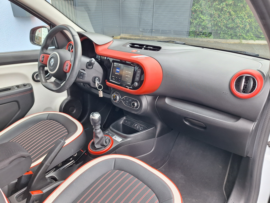 Renault Twingo — 12