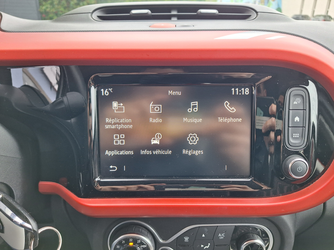 Renault Twingo — 21