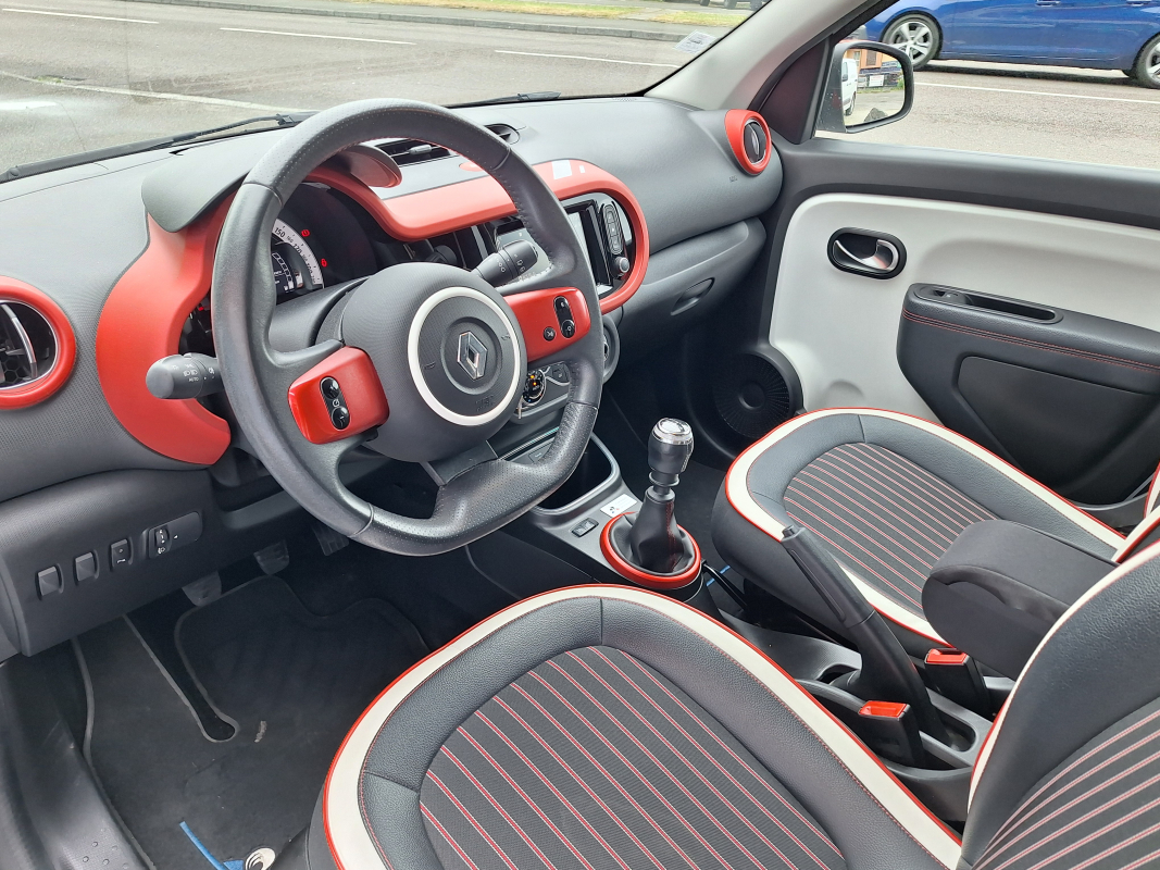 Renault Twingo — 10