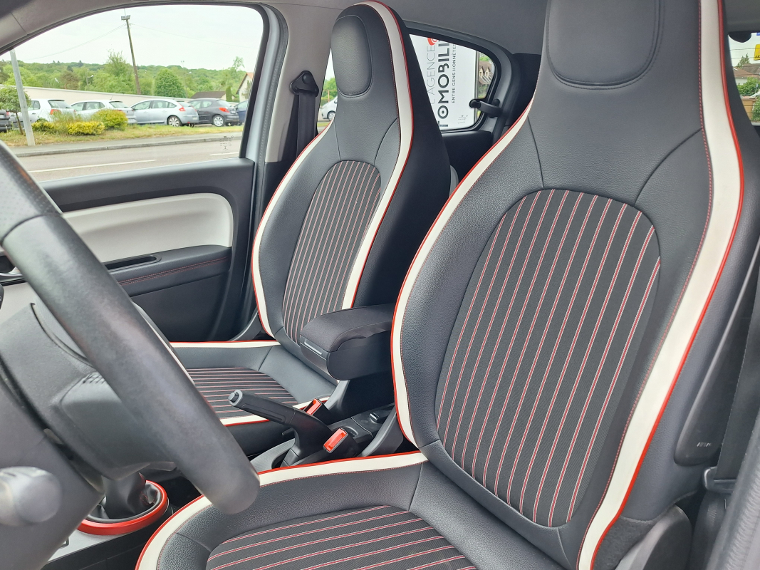 Renault Twingo — 11