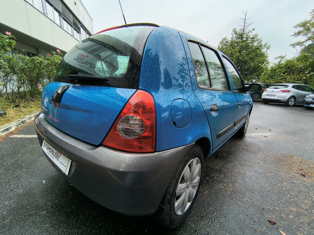 Renault Clio — 7